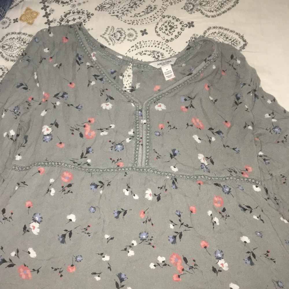 Arizona Jean company floral flows shirt